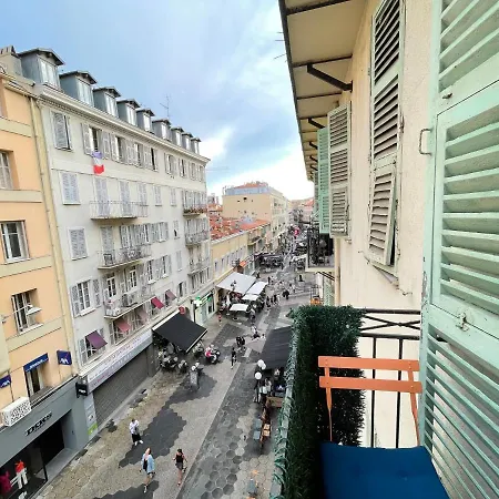 Renting - 2 Massena - Luxury Loft - Balcony Massena Square View - Aircon *