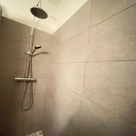 Renting - 2 Massena - Luxury Loft - Balcony Massena Square View - Aircon Nice